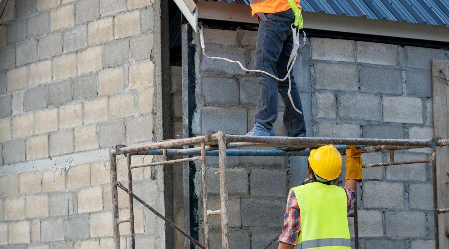 Professional residential roofers in Eskridge, KS